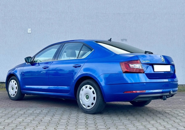 Skoda Octavia cena 59900 przebieg: 148000, rok produkcji 2018 z Chorzów małe 497